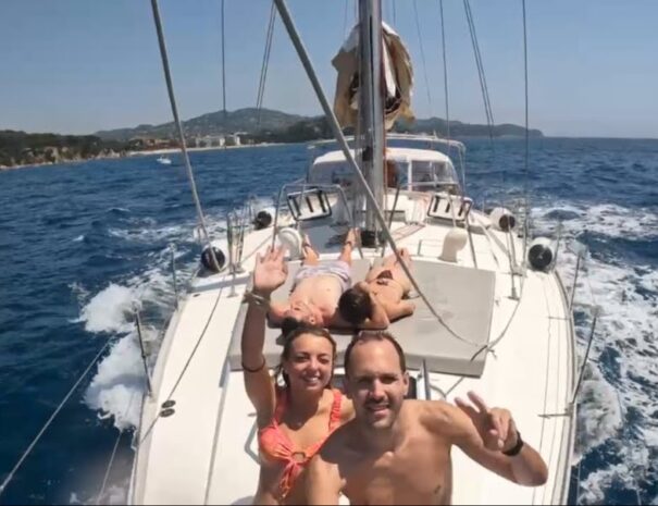 boat rental for small groups blanes