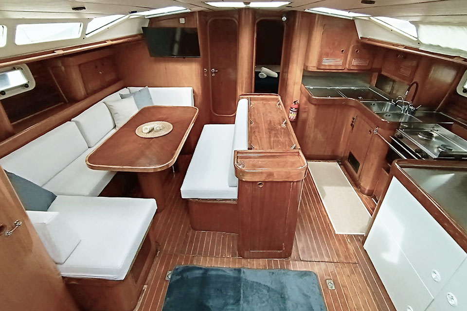 interior of the Nosy Pearl