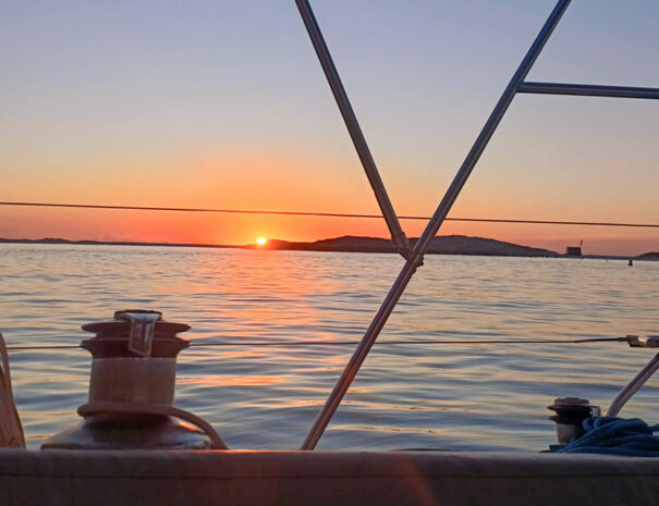sunset boat trips tossa de mar