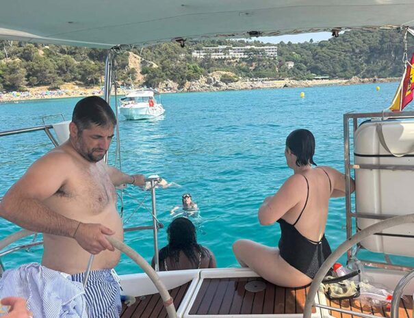 Guests enjoying the boat trips from Canyelles, Lloret