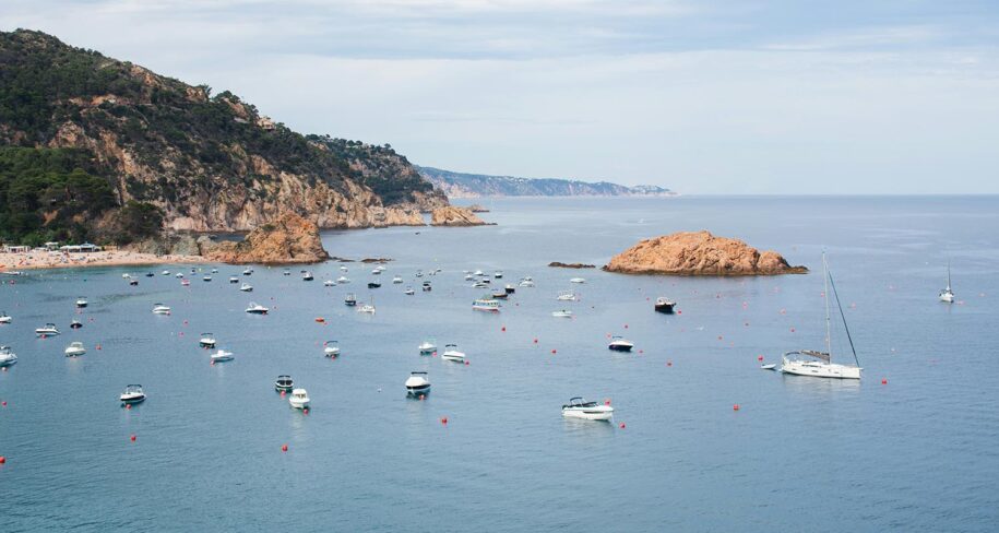 price to rent a boat in tossa de mar