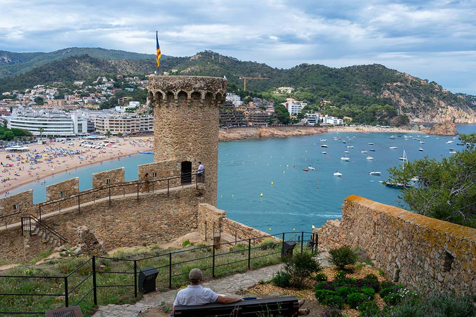 image of a beautiful castle in the costa brava